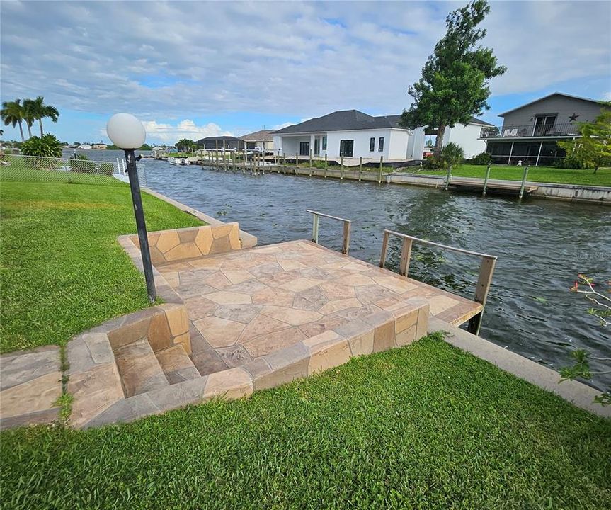 For Rent: $2,800 (3 beds, 2 baths, 1915 Square Feet)