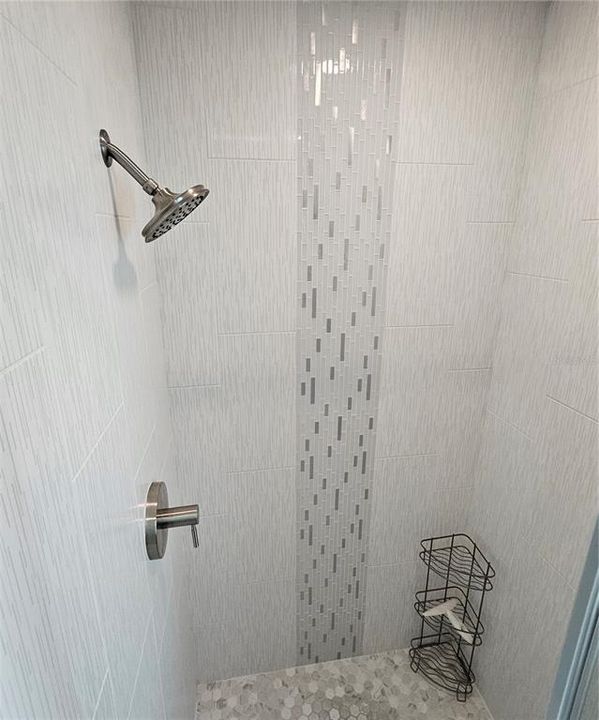 For Rent: $2,800 (3 beds, 2 baths, 1915 Square Feet)