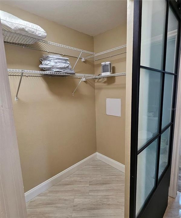 For Rent: $2,800 (3 beds, 2 baths, 1915 Square Feet)