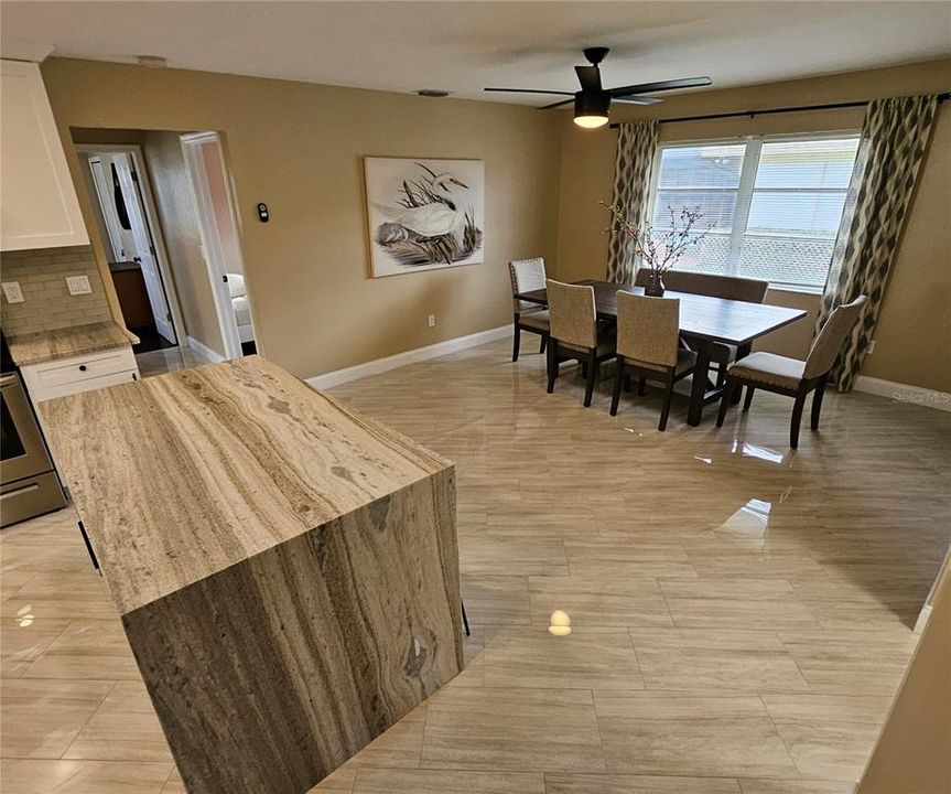 For Rent: $2,800 (3 beds, 2 baths, 1915 Square Feet)