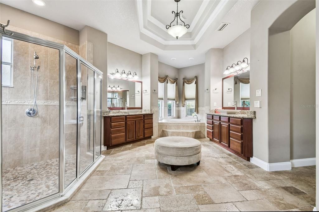 For Sale: $999,999 (5 beds, 3 baths, 3905 Square Feet)