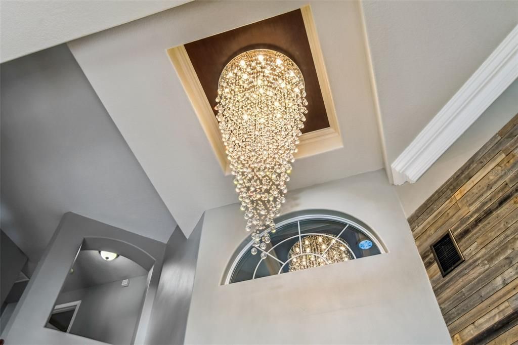 For Sale: $999,999 (5 beds, 3 baths, 3905 Square Feet)