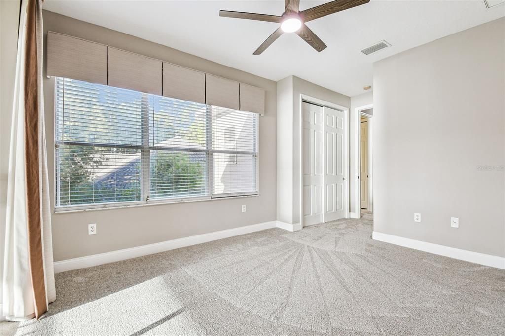 For Sale: $999,999 (5 beds, 3 baths, 3905 Square Feet)