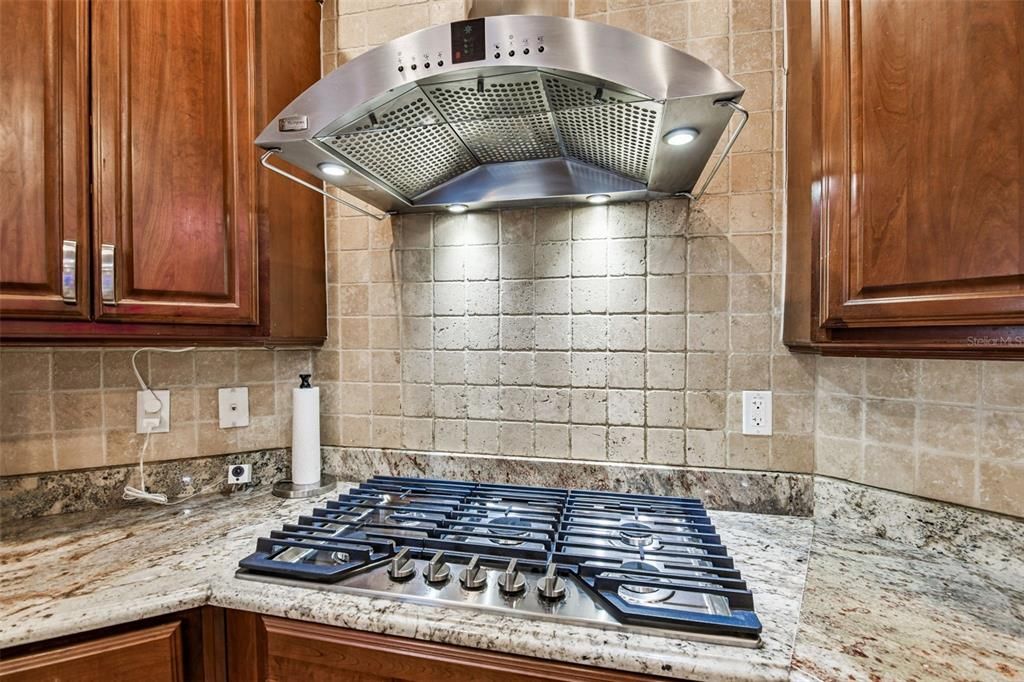 For Sale: $999,999 (5 beds, 3 baths, 3905 Square Feet)