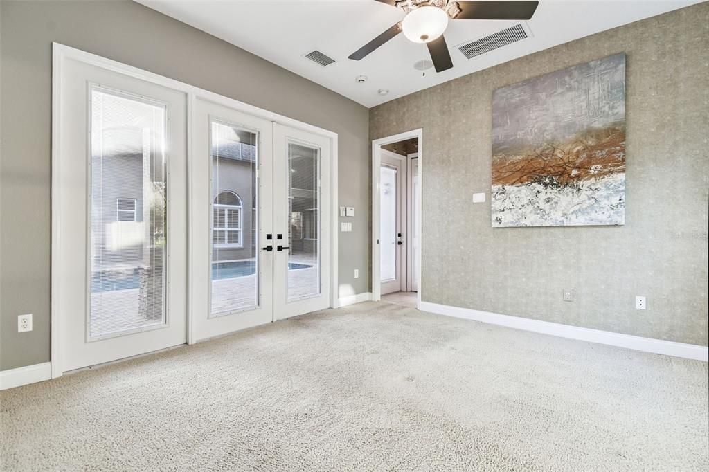 For Sale: $999,999 (5 beds, 3 baths, 3905 Square Feet)