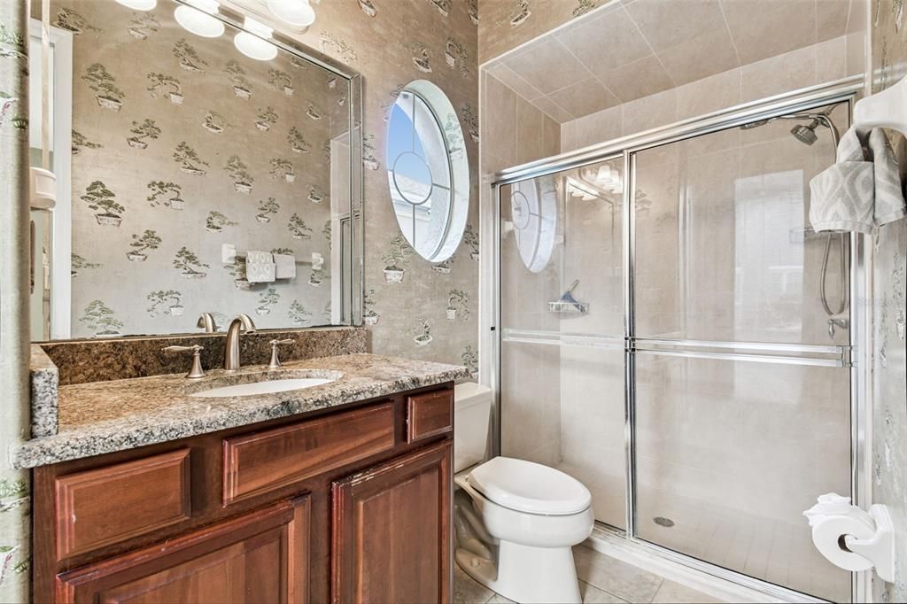 For Sale: $999,999 (5 beds, 3 baths, 3905 Square Feet)