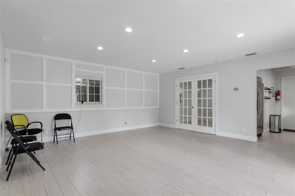 合同活跃: $1,200,000 (0 贝兹, 0 浴室, 2739 平方英尺)