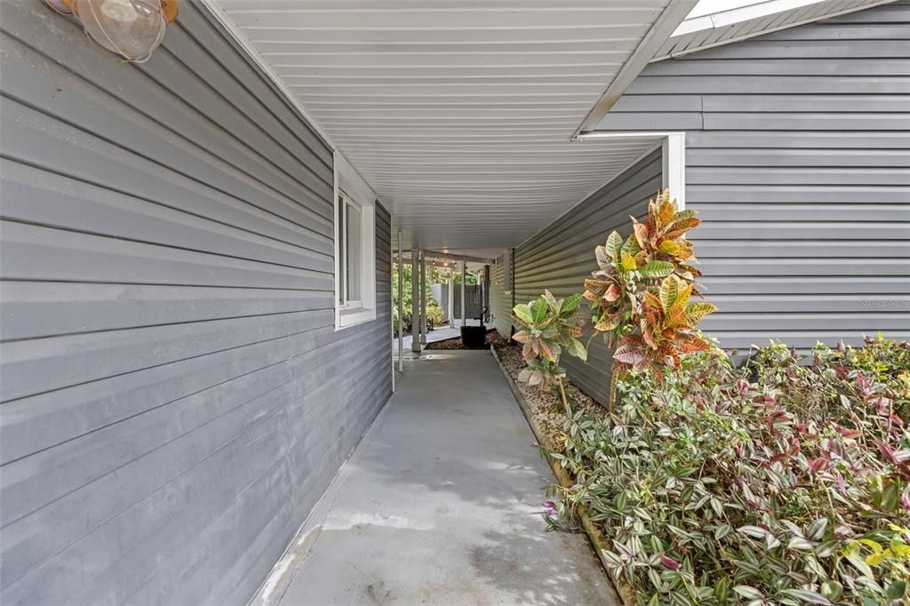 合同活跃: $1,200,000 (0 贝兹, 0 浴室, 2739 平方英尺)