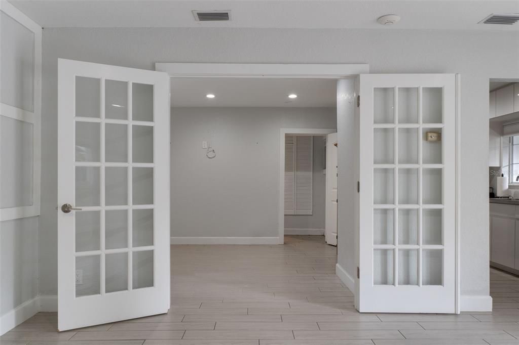 合同活跃: $1,200,000 (0 贝兹, 0 浴室, 2739 平方英尺)