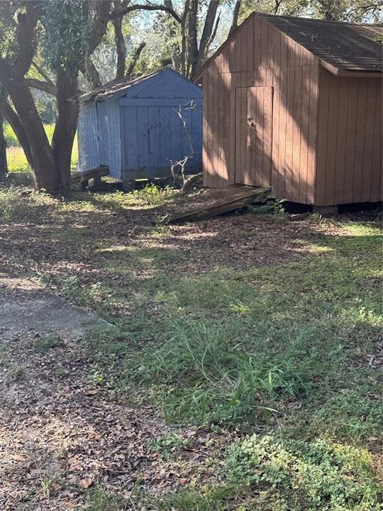 待售: $140,000 (1.29 acres)