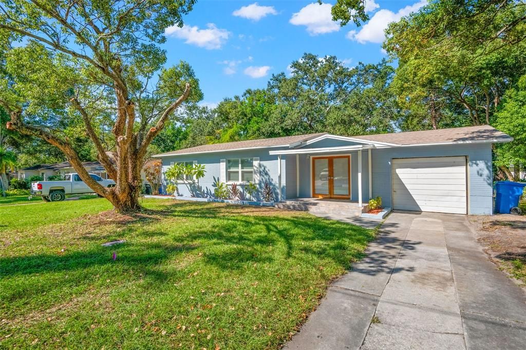 Activo con contrato: $367,000 (3 camas, 2 baños, 1105 Pies cuadrados)