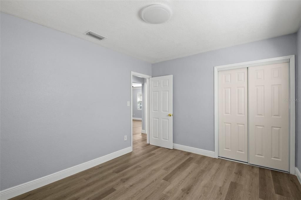 Activo con contrato: $367,000 (3 camas, 2 baños, 1105 Pies cuadrados)