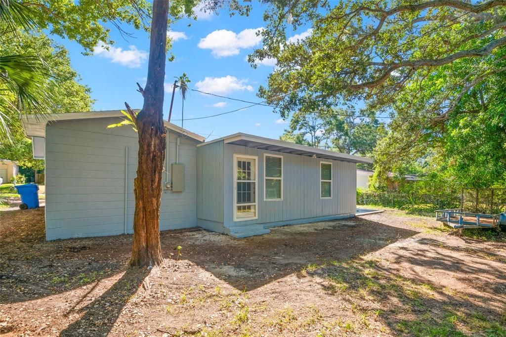 Activo con contrato: $367,000 (3 camas, 2 baños, 1105 Pies cuadrados)