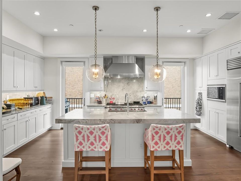 Active With Contract: $1,950,000 (3 beds, 3 baths, 3027 Square Feet)