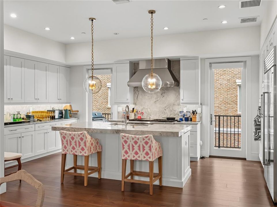 Active With Contract: $1,950,000 (3 beds, 3 baths, 3027 Square Feet)