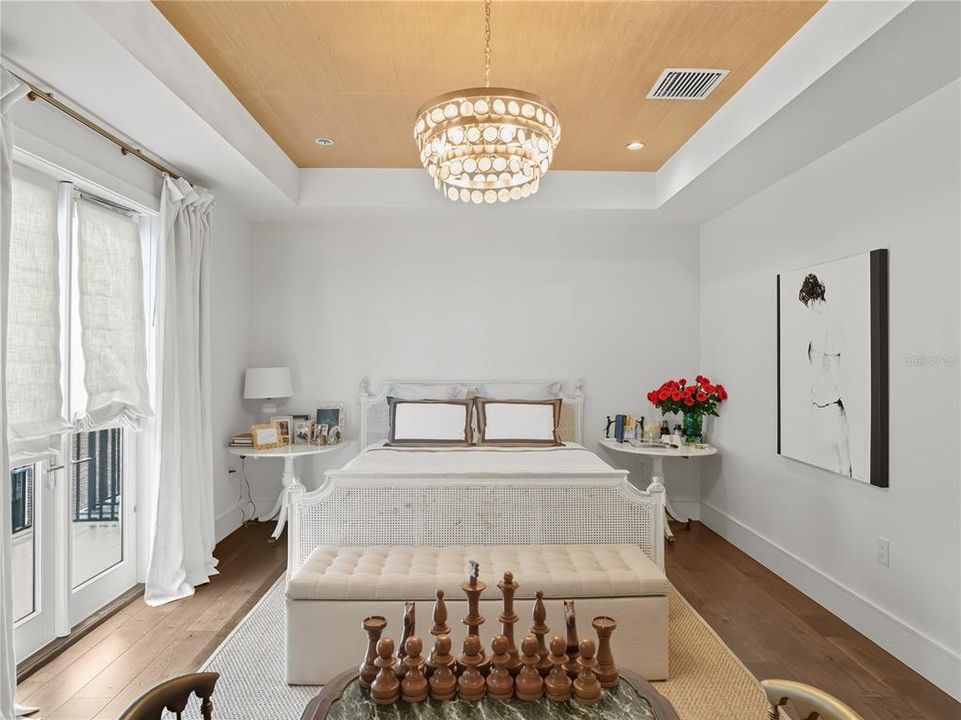 Active With Contract: $1,950,000 (3 beds, 3 baths, 3027 Square Feet)