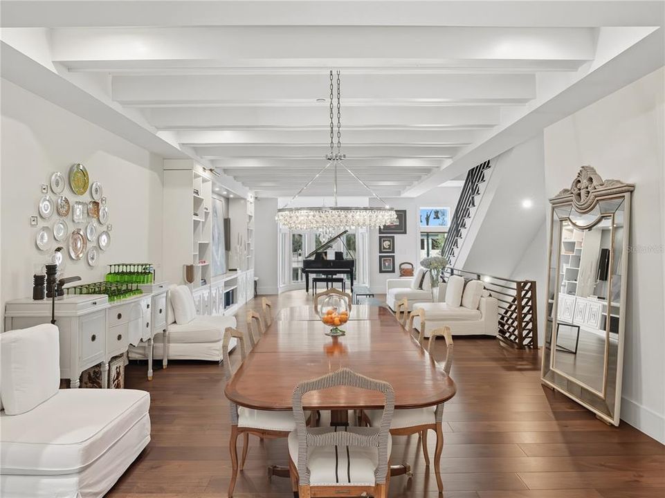 Active With Contract: $1,950,000 (3 beds, 3 baths, 3027 Square Feet)