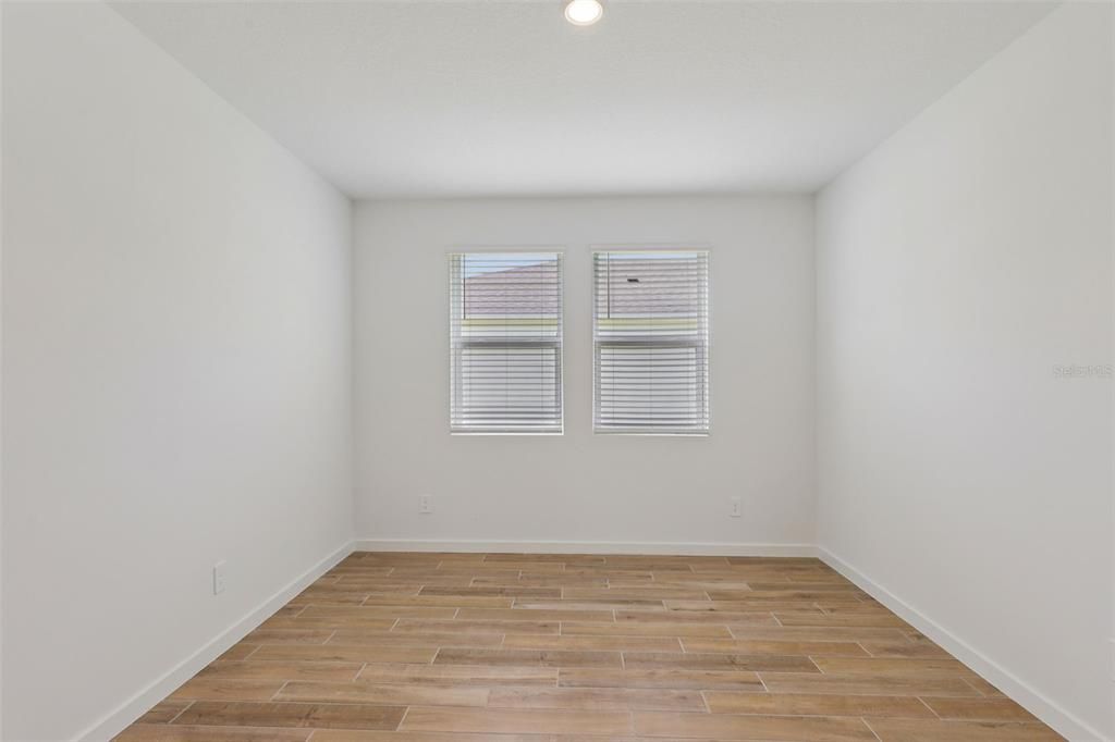 Active With Contract: $363,990 (4 beds, 3 baths, 2193 Square Feet)