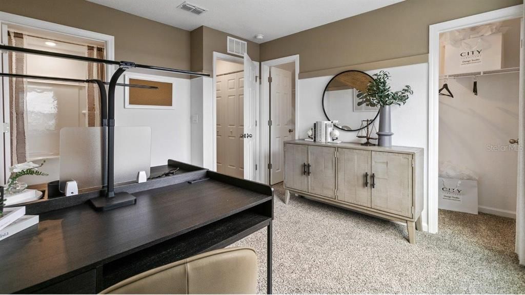 Active With Contract: $243,990 (2 beds, 2 baths, 1109 Square Feet)