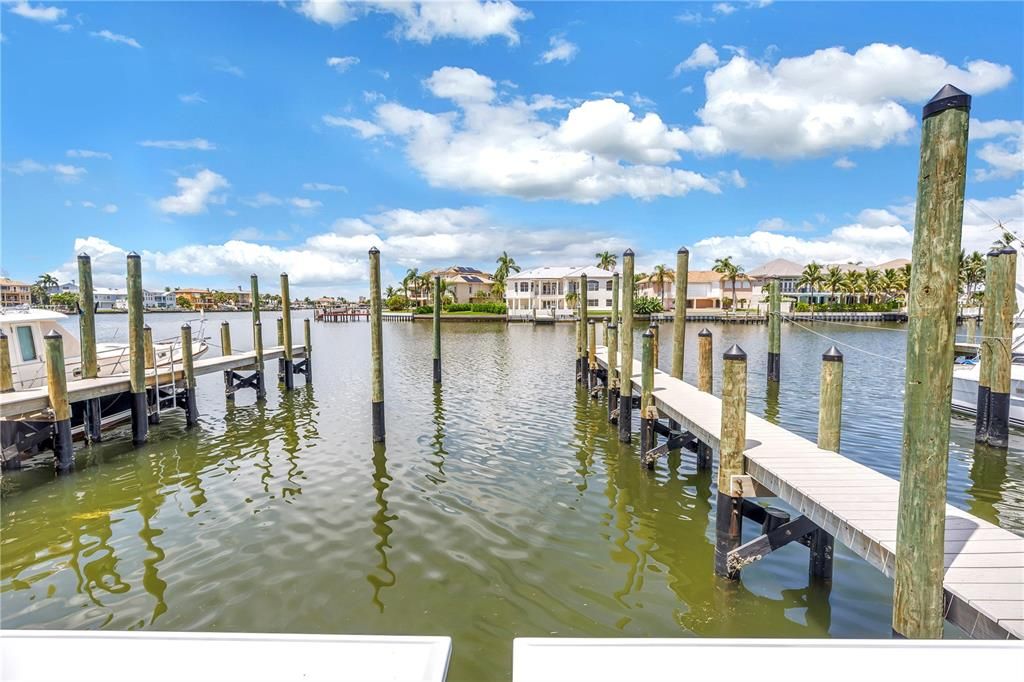 待售: $525,000 (1 贝兹, 1 浴室, 1085 平方英尺)