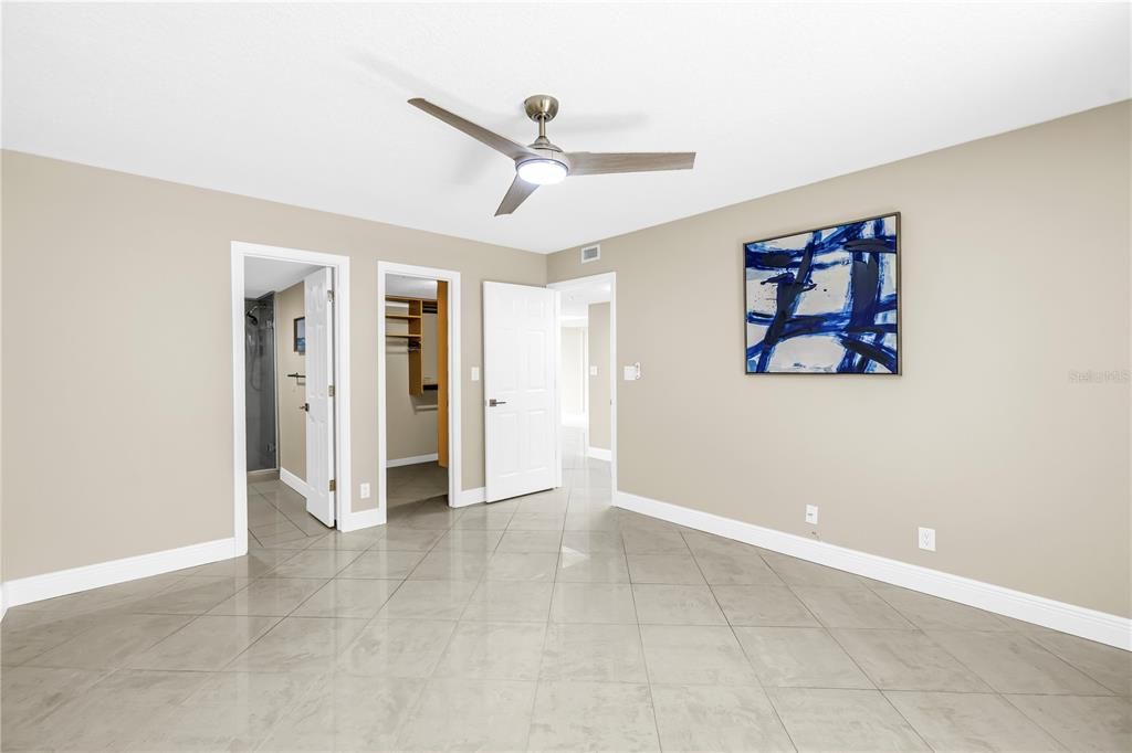 待售: $525,000 (1 贝兹, 1 浴室, 1085 平方英尺)