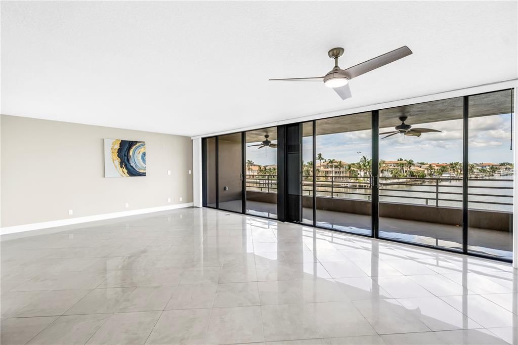 待售: $525,000 (1 贝兹, 1 浴室, 1085 平方英尺)