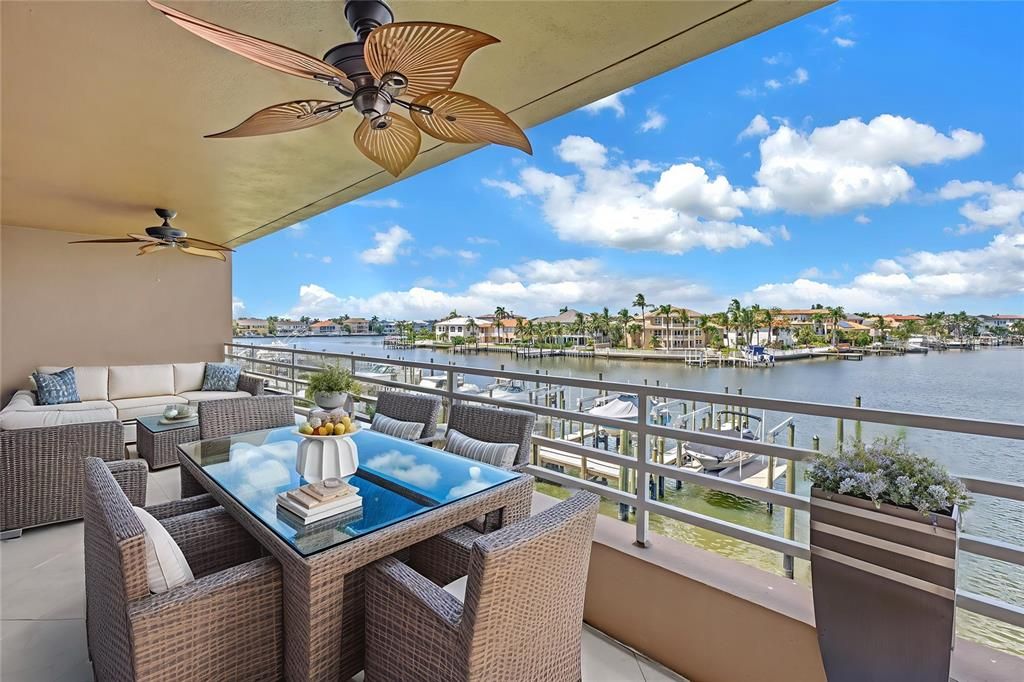 待售: $525,000 (1 贝兹, 1 浴室, 1085 平方英尺)