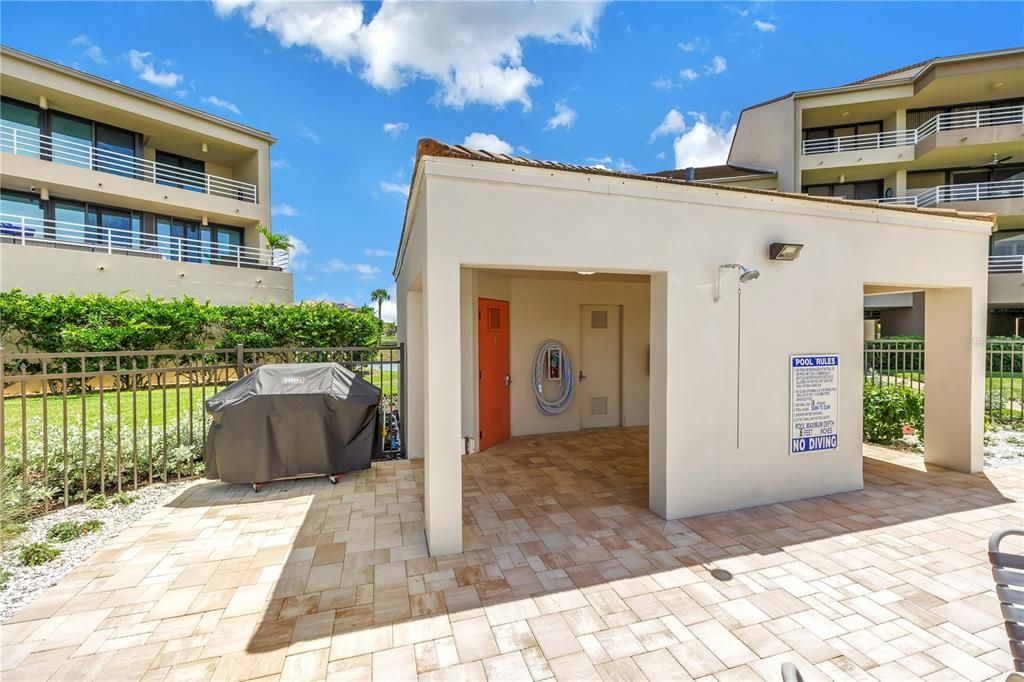 待售: $525,000 (1 贝兹, 1 浴室, 1085 平方英尺)