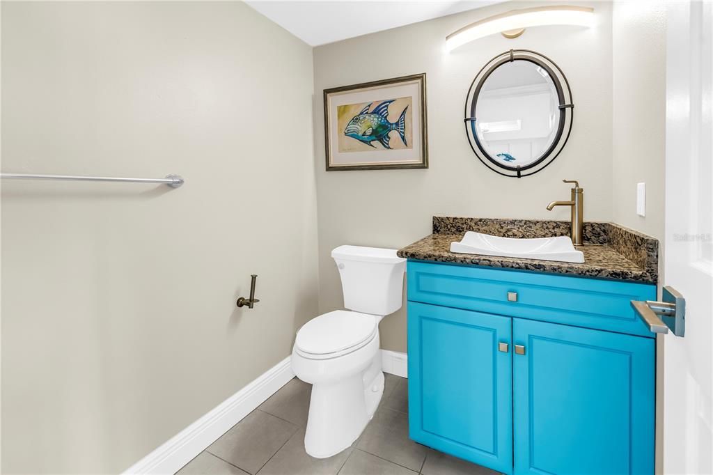 待售: $525,000 (1 贝兹, 1 浴室, 1085 平方英尺)