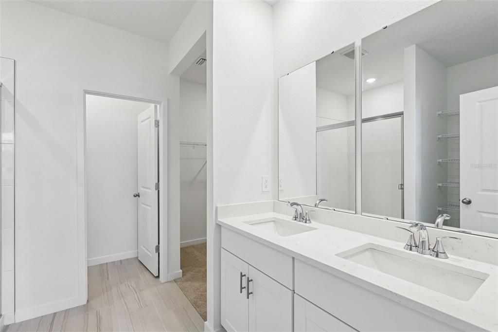 待售: $349,990 (4 贝兹, 2 浴室, 1817 平方英尺)