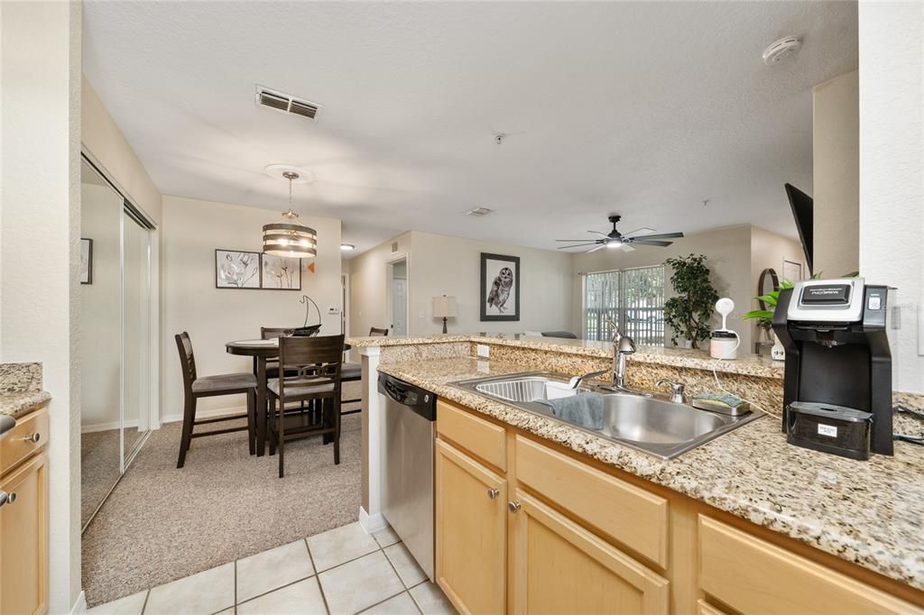 En Venta: $230,000 (3 camas, 2 baños, 1046 Pies cuadrados)