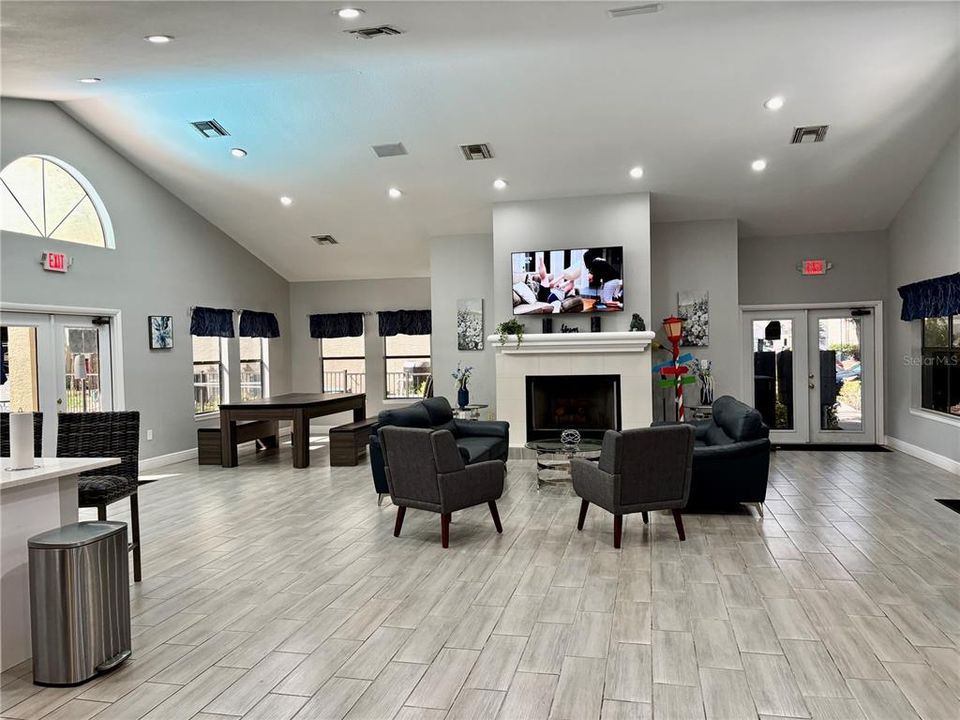 На продажу: $209,900 (2 спален, 2 ванн, 937 Квадратных фут)