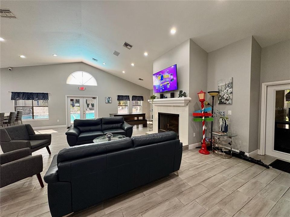 На продажу: $209,900 (2 спален, 2 ванн, 937 Квадратных фут)