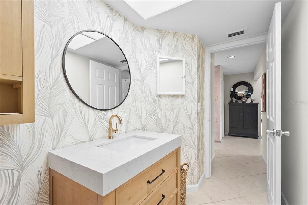 For Sale: $419,900 (2 beds, 2 baths, 1675 Square Feet)