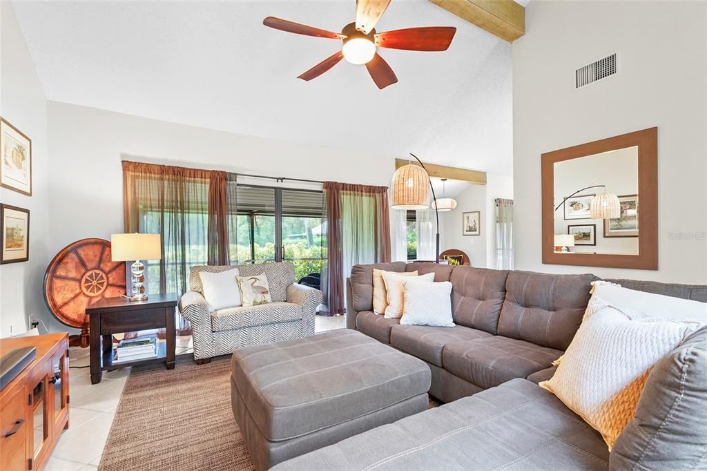 For Sale: $419,900 (2 beds, 2 baths, 1675 Square Feet)