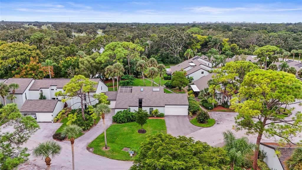 For Sale: $419,900 (2 beds, 2 baths, 1675 Square Feet)