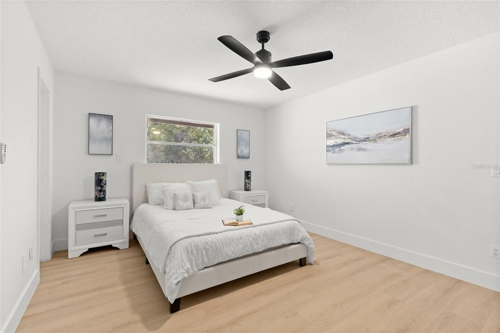 For Sale: $650,000 (5 beds, 3 baths, 2312 Square Feet)