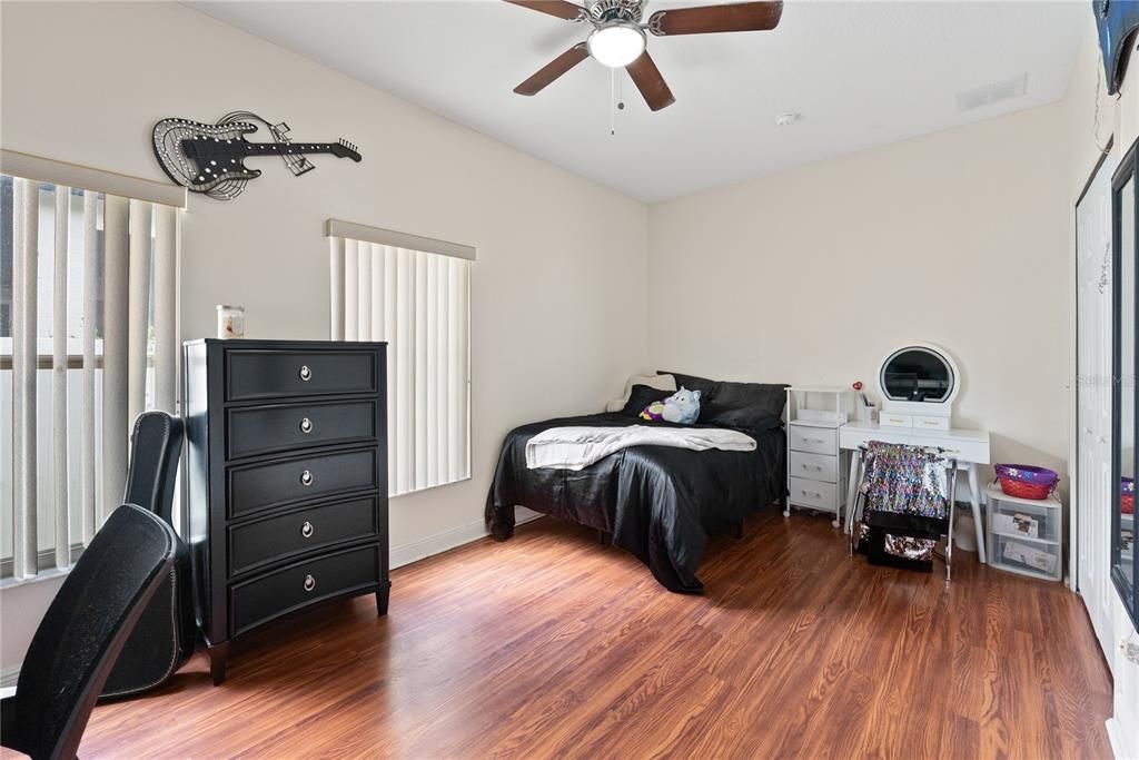 На продажу: $665,000 (5 спален, 5 ванн, 3812 Квадратных фут)