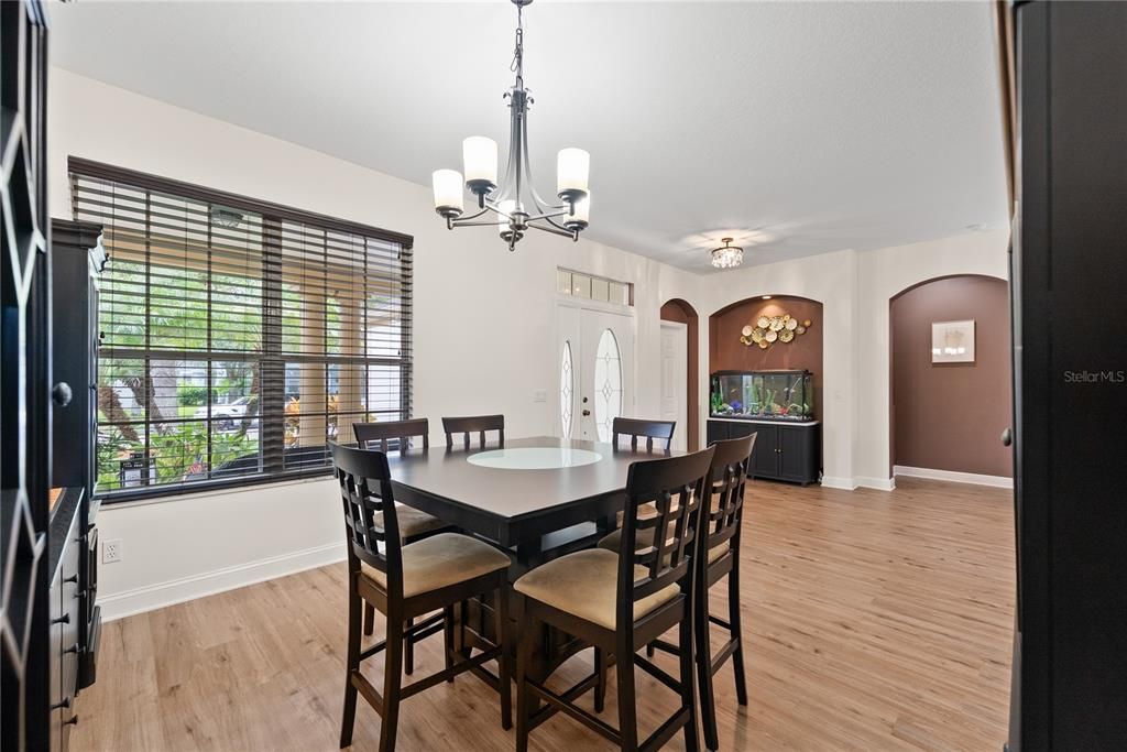 На продажу: $665,000 (5 спален, 5 ванн, 3812 Квадратных фут)