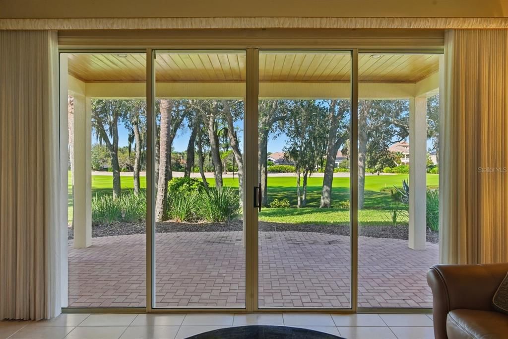 For Sale: $799,000 (3 beds, 3 baths, 2290 Square Feet)