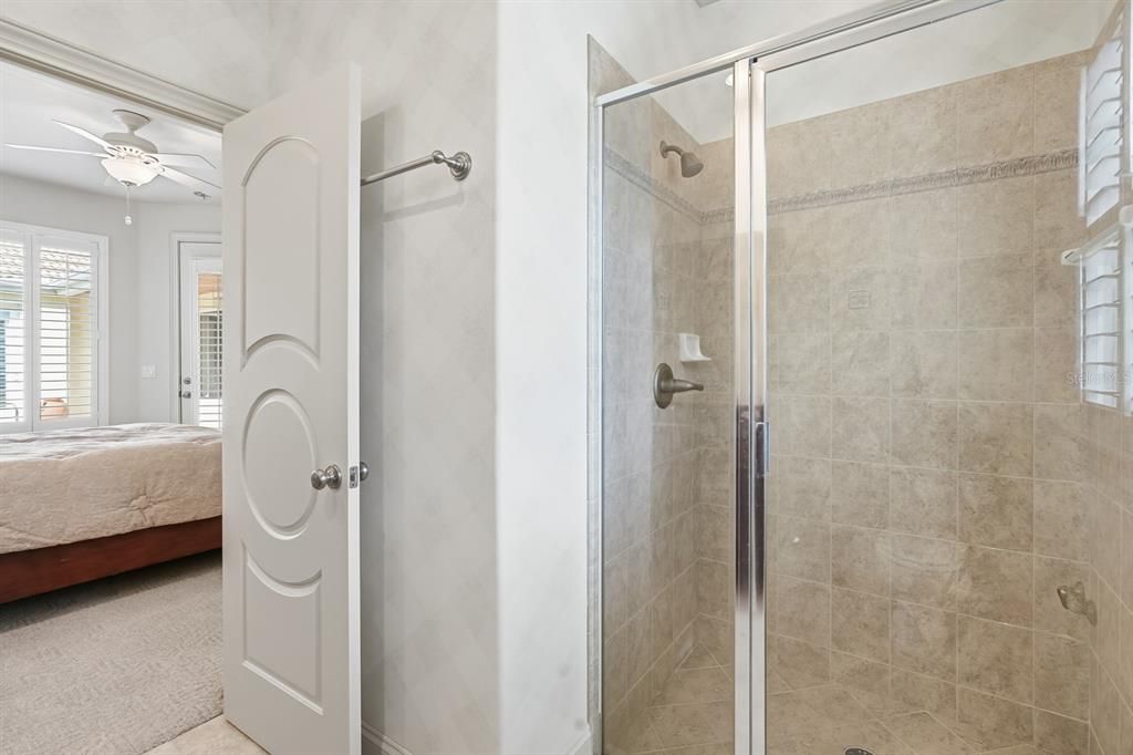 For Sale: $799,000 (3 beds, 3 baths, 2290 Square Feet)