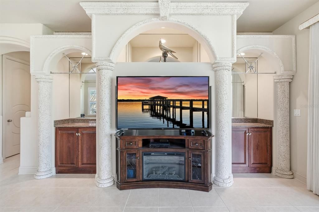 For Sale: $799,000 (3 beds, 3 baths, 2290 Square Feet)