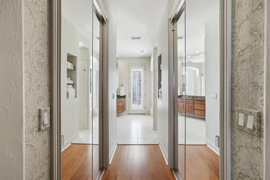 For Sale: $799,000 (3 beds, 3 baths, 2290 Square Feet)