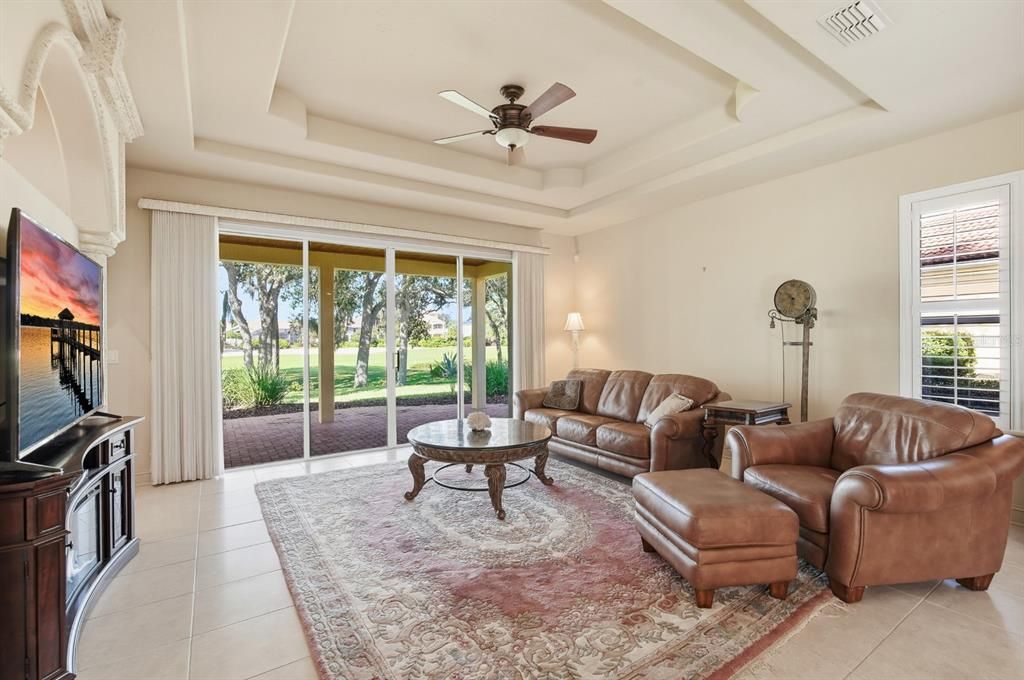 For Sale: $799,000 (3 beds, 3 baths, 2290 Square Feet)