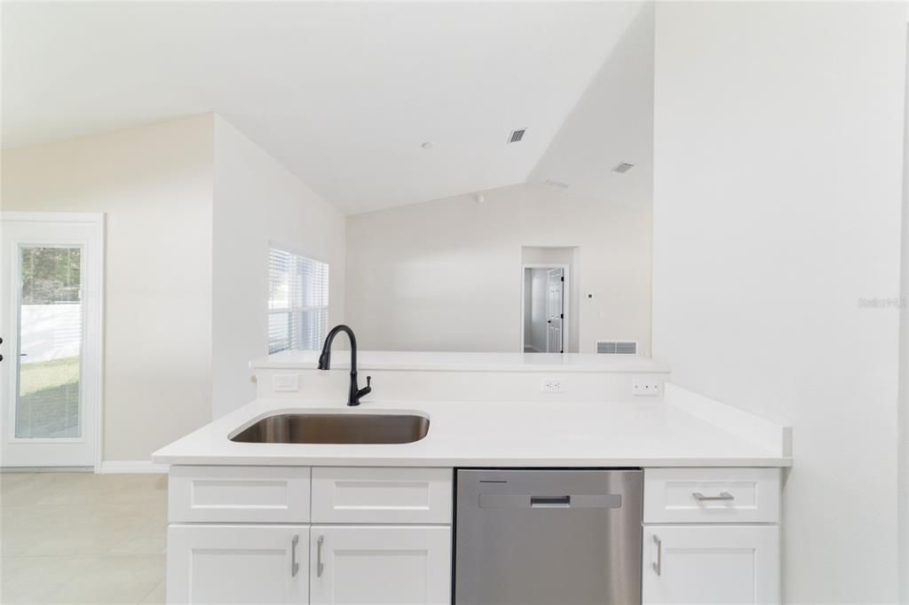 En Venta: $269,500 (3 camas, 2 baños, 1547 Pies cuadrados)