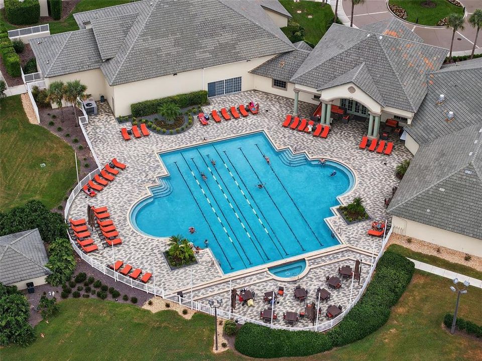 Activo con contrato: $859,900 (3 camas, 3 baños, 2999 Pies cuadrados)