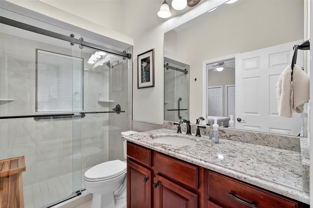 Activo con contrato: $859,900 (3 camas, 3 baños, 2999 Pies cuadrados)