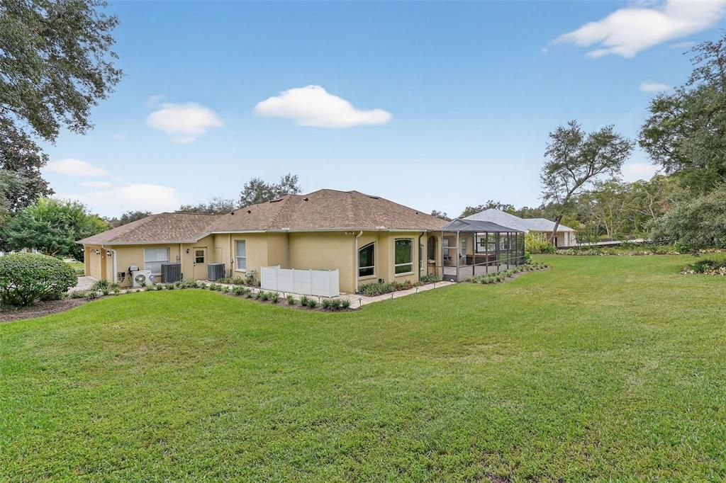 Activo con contrato: $859,900 (3 camas, 3 baños, 2999 Pies cuadrados)