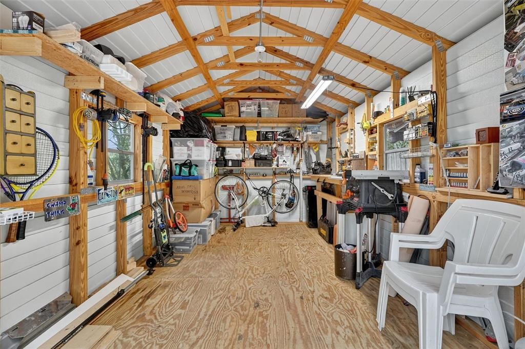 Activo con contrato: $859,900 (3 camas, 3 baños, 2999 Pies cuadrados)