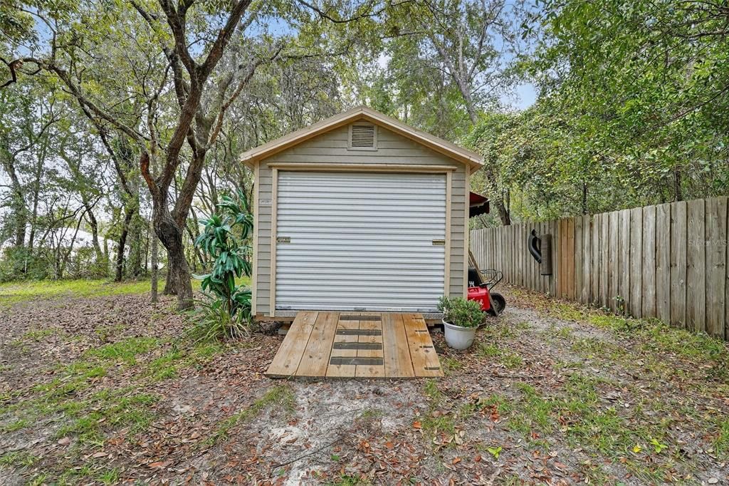 Activo con contrato: $859,900 (3 camas, 3 baños, 2999 Pies cuadrados)